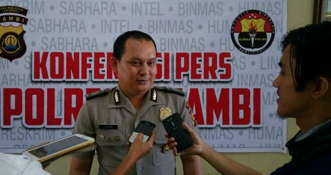  Plt kasubag Humas, Brigpol Alamsyah Amir.